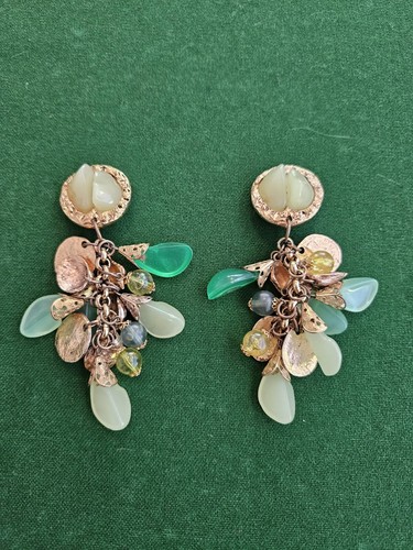 Vintage Statement Clips Earrings Green Gold - Picture 2 of 10