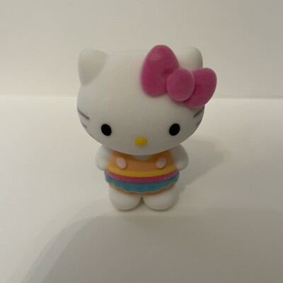 Sanrio Hello Kitty and Friends Flocked Figure - Hello Kitty In Burger Dress