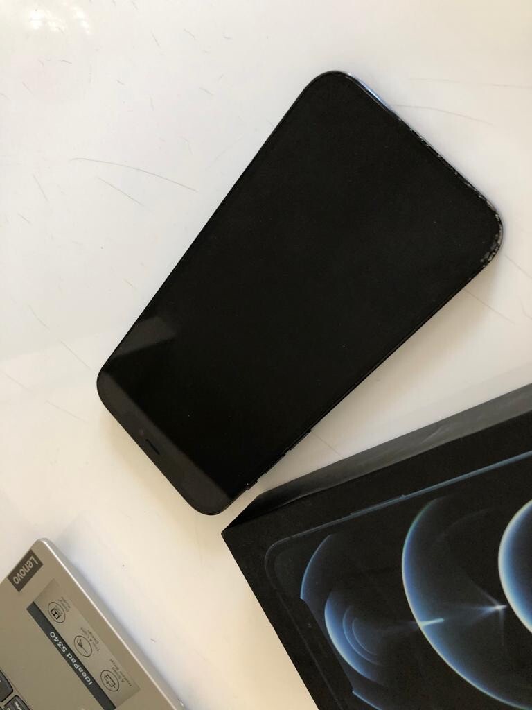 Apple iPhone 12 Pro - 256GB - Graphite (Unlocked) LISTED FOR Apple iPhone 12 Pro - 256GB - Graphite (Unlocked) LISTED FOR