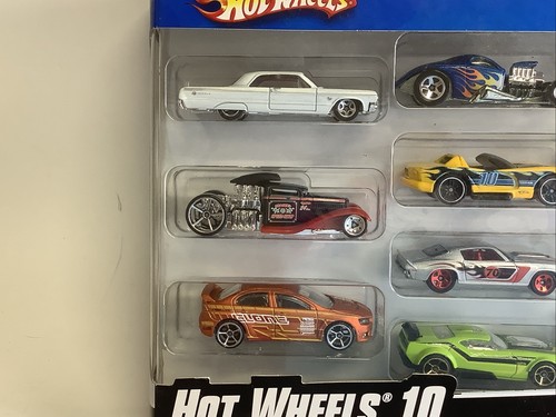 Hot Wheels 10-Car Gift Pack- Mitsubishi Sealed - Imagen 2 de 6