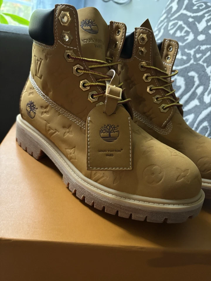 Louis Vuitton X Timberland Monogram 6 Inch Boots-size 9-wheat- Damaged Box - Image 3 of 4