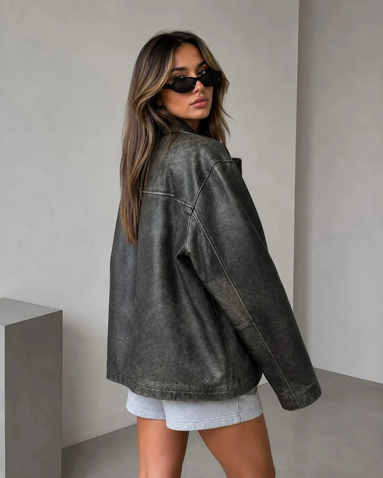 Genuine Sheep Leather Jacket Women, Oversized Distressed Grey Leather image 2