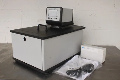 NEW VWR 89202-934 AD15H200-V11B AD 15L HT Heated Circulating Water Bath