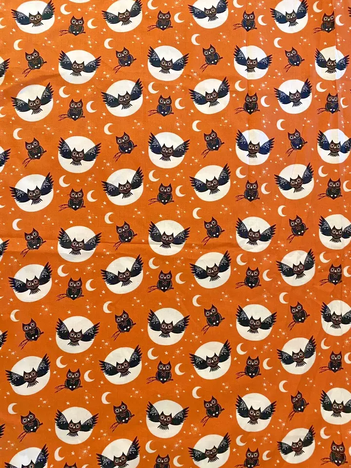 Halloween Naranja Tela Algodón Búhos Negros Blanco Media Luna y Estrellas 32”x 74” Foto 2 de 2