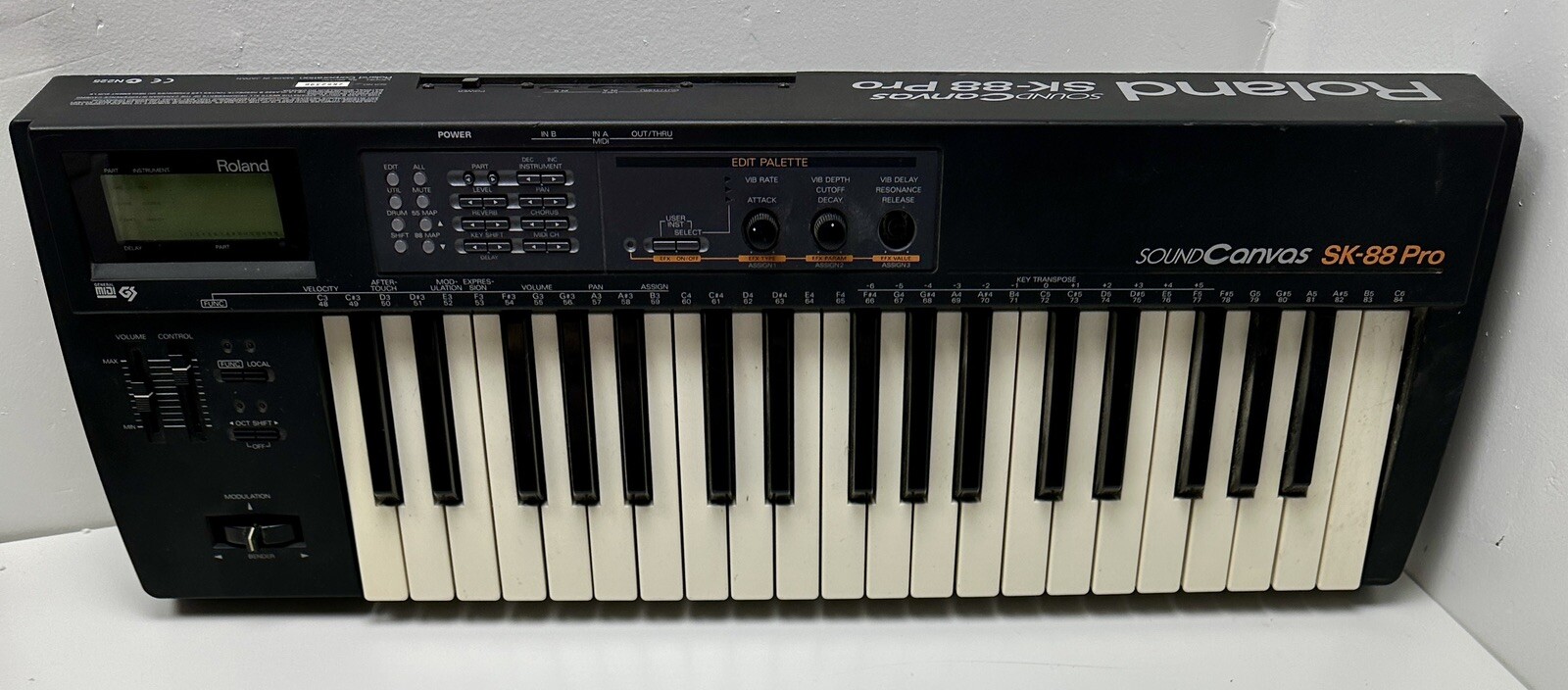 Roland SK-88 Pro