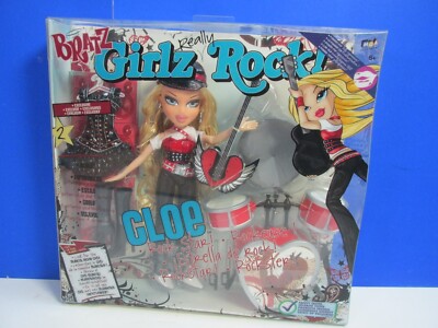 sealed new BRATZ GIRLZ REALLY ROCK CLOE FASHION DOLL FIGURE rock star MGA