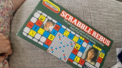 Scrabble Rebus. Vintage 1985 - Sentence Building Game - Age 9+