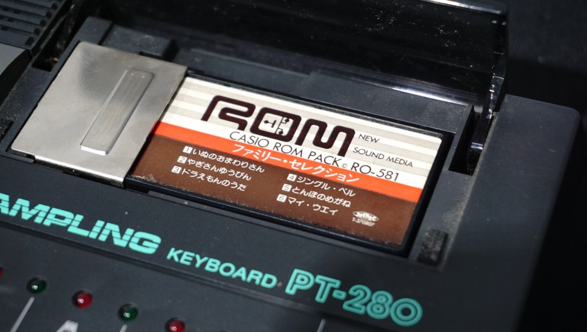 Casio PT-280 Mini Portable Pulse Code Modulation Sampling Keyboard