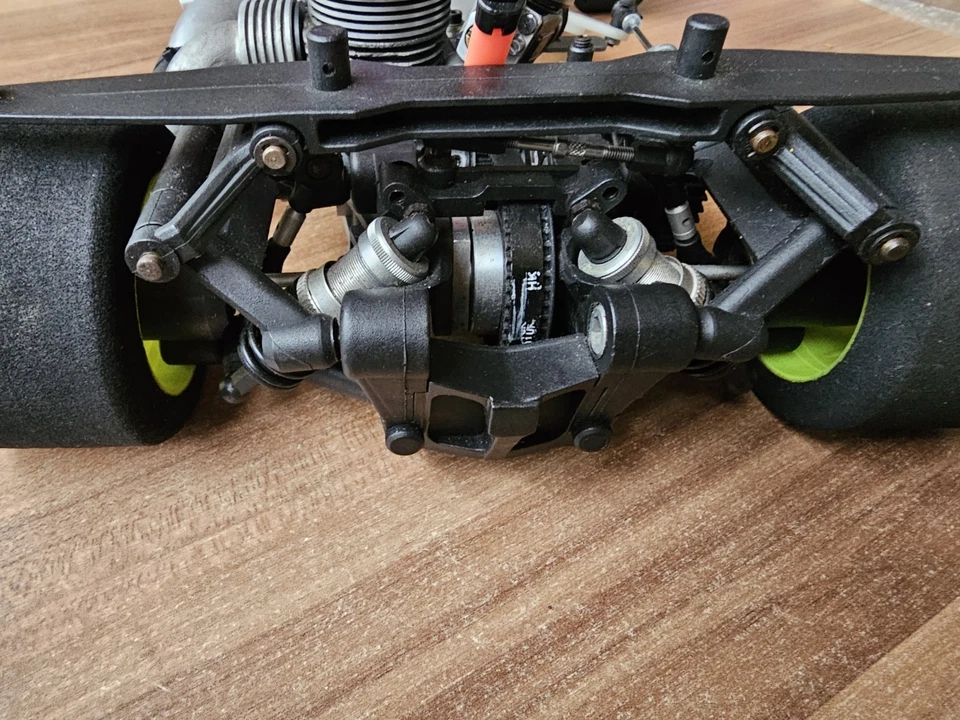 PICCO/Serpent RC Verbrenner 1/10 4WD - Bild 4 von 4