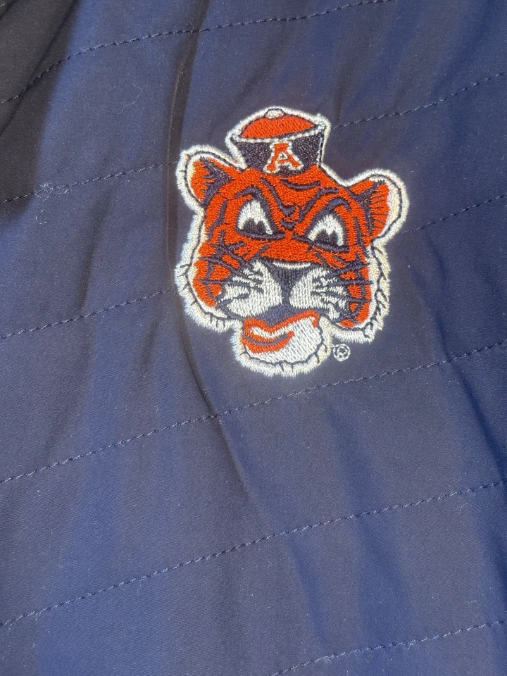 NWT Auburn University Tigers Jacket Medium Under Armour Zip Quilted Navy Storm - Image 2 of 4