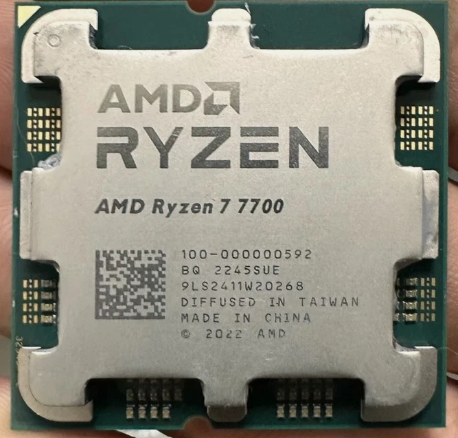 Procesador CPU AMD Ryzen 7 7700 R7 7700 8 núcleos 16 hilos 3,8 GHz 32M AM5 65W usado