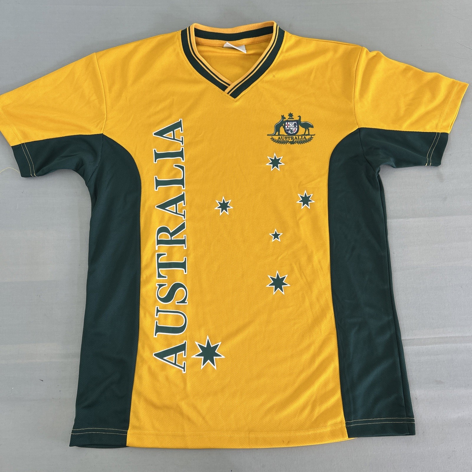OZ Australia Soccer Jersey Medium SPELLOUT Mens National Team Futbol Logo