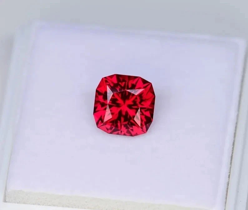 Burmese Natural 7.50 Ct Blood Red Ruby Certified Precision Cut Rare Gemstone - Image 2 of 2