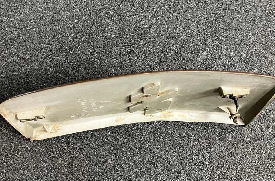 Dodge Charger 1970 puerta izquierda y derecha R/T cucharas OEM Foto 3 de 4