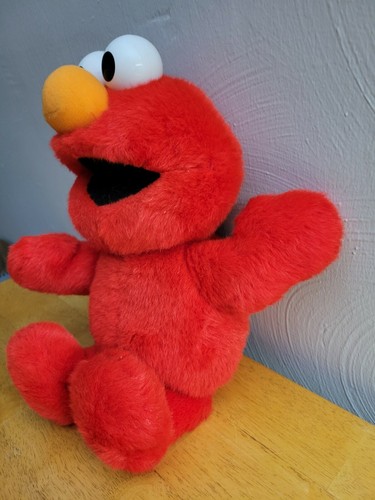 Peluche Tickle Me Elmo Rojo 16" Plaza Sésamo Hasbro 1996 - Imagen 2 de 7