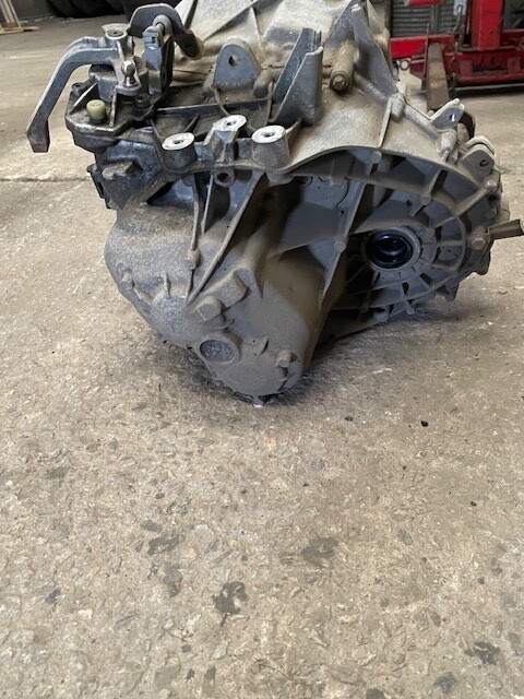 Picture 1 of 4