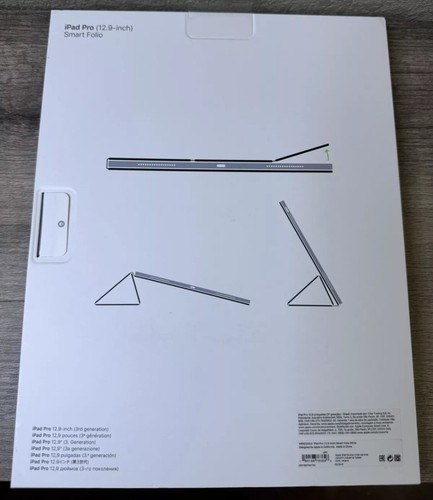 Apple Smart Folio (for 12.9-inch iPad Pro - 3rd Generation) - White - Picture 4 of 4
