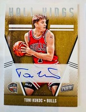 Toni Kukoc 2021-22 Panini Hall of Fame Hall Kings Gold Autograph Auto /25