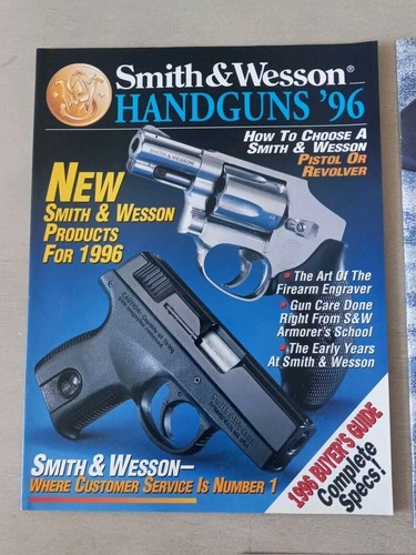 Lot of 5 Smith & Wesson Handguns And Accessories Catalog 1996 - 2000 - Picture 2 of 10