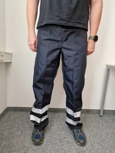 Regenhose reflektierend wasserdicht Fahrradhose zum Überziehen (Größe M)