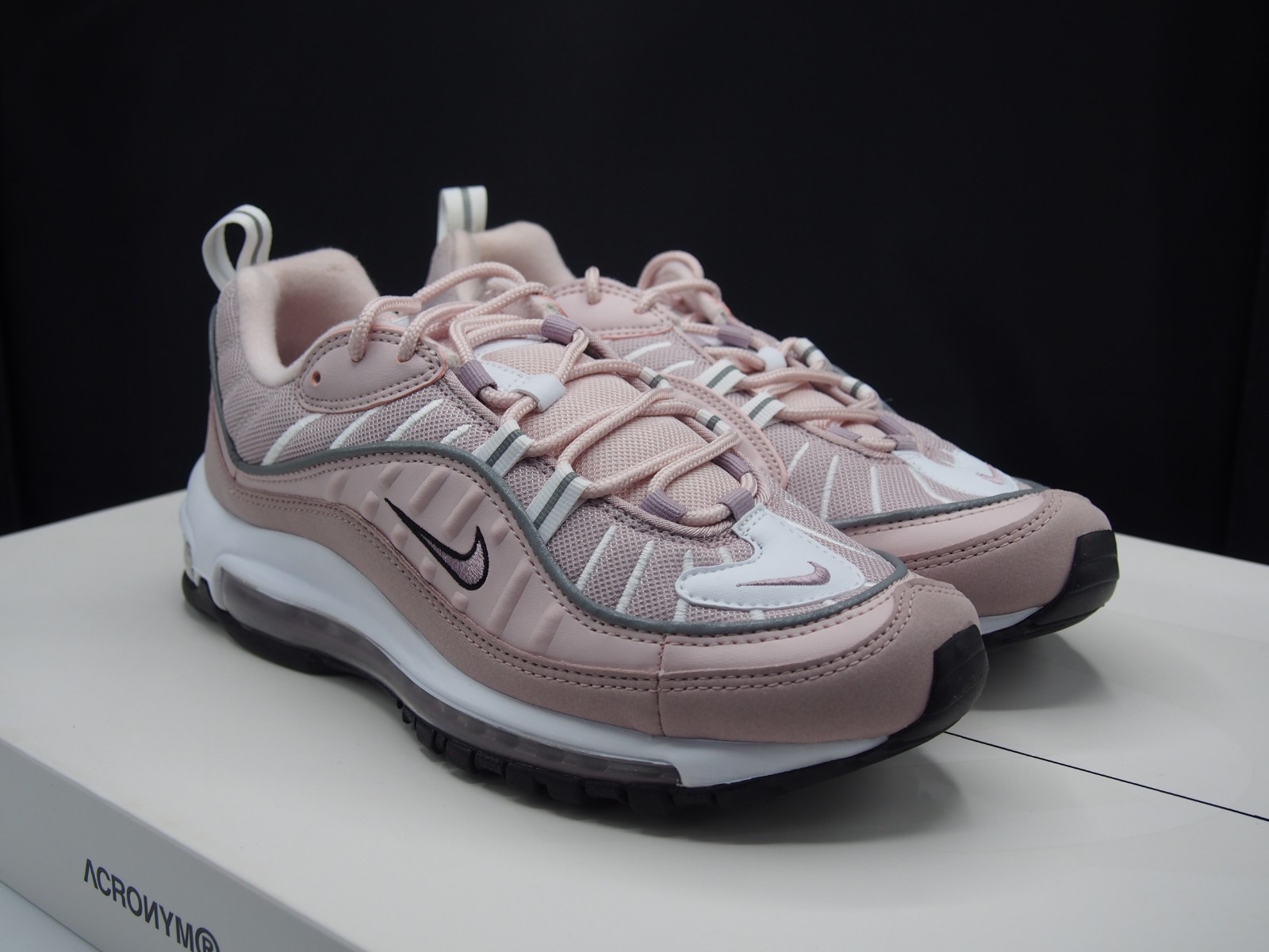 Women's Nike Air Max '98 Barely Rose AH6799-600 Women's Nike Air Max '98 Barely Rose AH6799-600