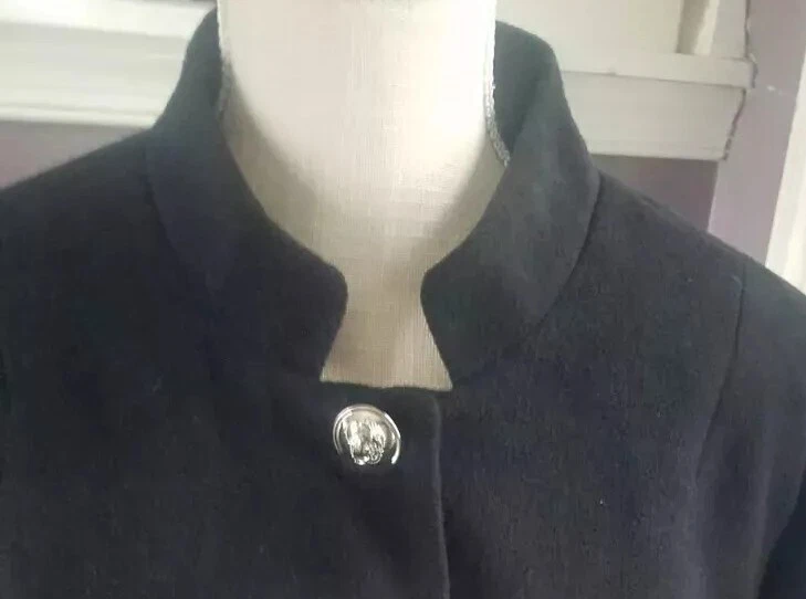 Casaco midi Venus Peplum algodão peito único preto tamanho 18 - Imagem 2 de 4