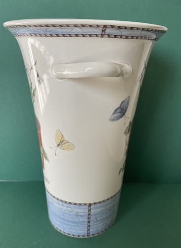 Wedgwood SARAH’S GARDEN SNOWDROPS Porcelain 7” Vase England 1997 FLAW - Picture 8 of 12