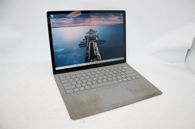 12.3''Microsoft Surface Laptop i5-7300 2.60GHz RAM 8GB NVMe 128GB/Cosmetic issue