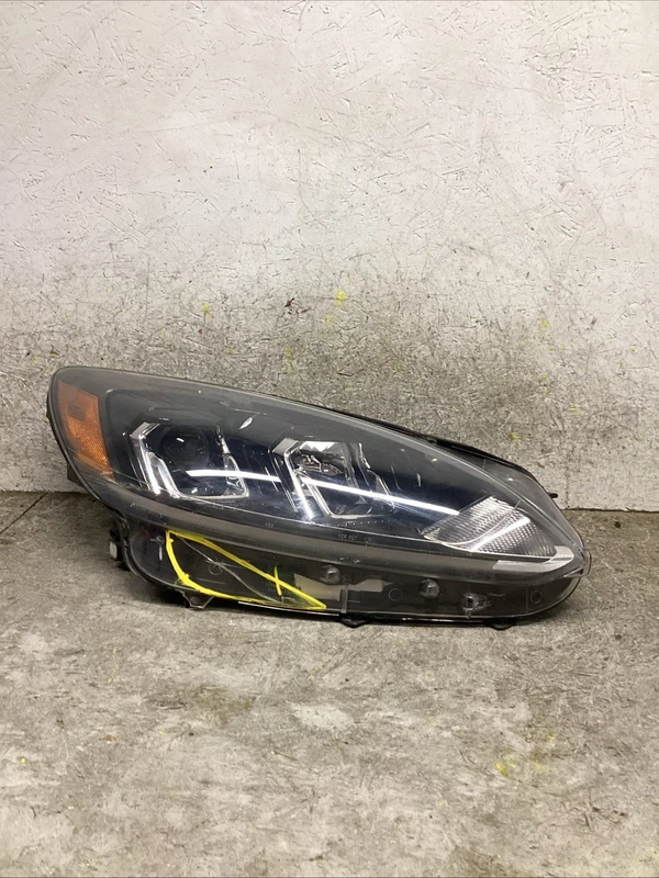 2020-2022 Ford Escape Right RH Passenger Side HALOGEN PROJECTOR Headlight OEM