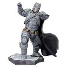 Figura PVC Kotobukiya ARTFX + Batman vs Superman Dawn of Justice Batman 1/10