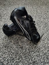 Genuine Puma studded football boots size 2 black, in Excellent condition 