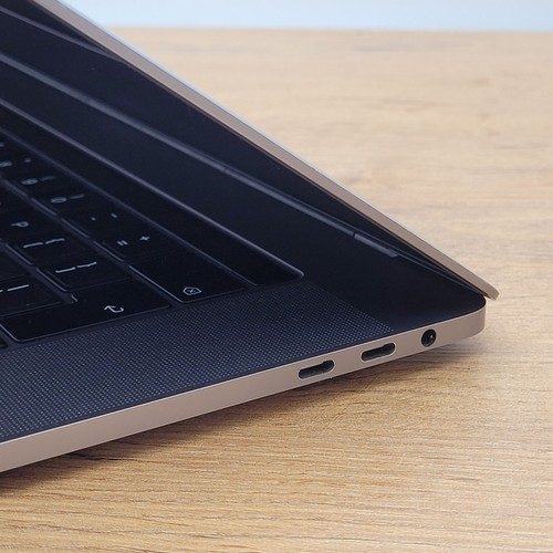 Apple Macbook Pro 2019 A1990 Laptop i7-9750H 32GB/1TB SSD 15" Radeon Pro 555X - Zdjęcie 8 z 11