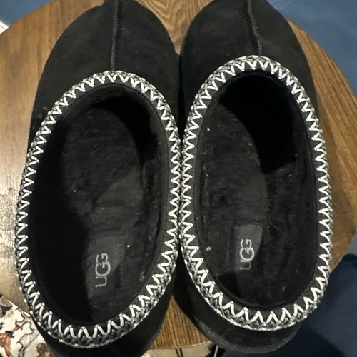 Black UGG size 11 price: $100 - Picture 4 of 5