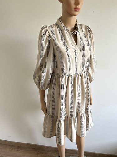 Robe beige et noire Vila taille 34 jamais portée - Foto 2 di 15