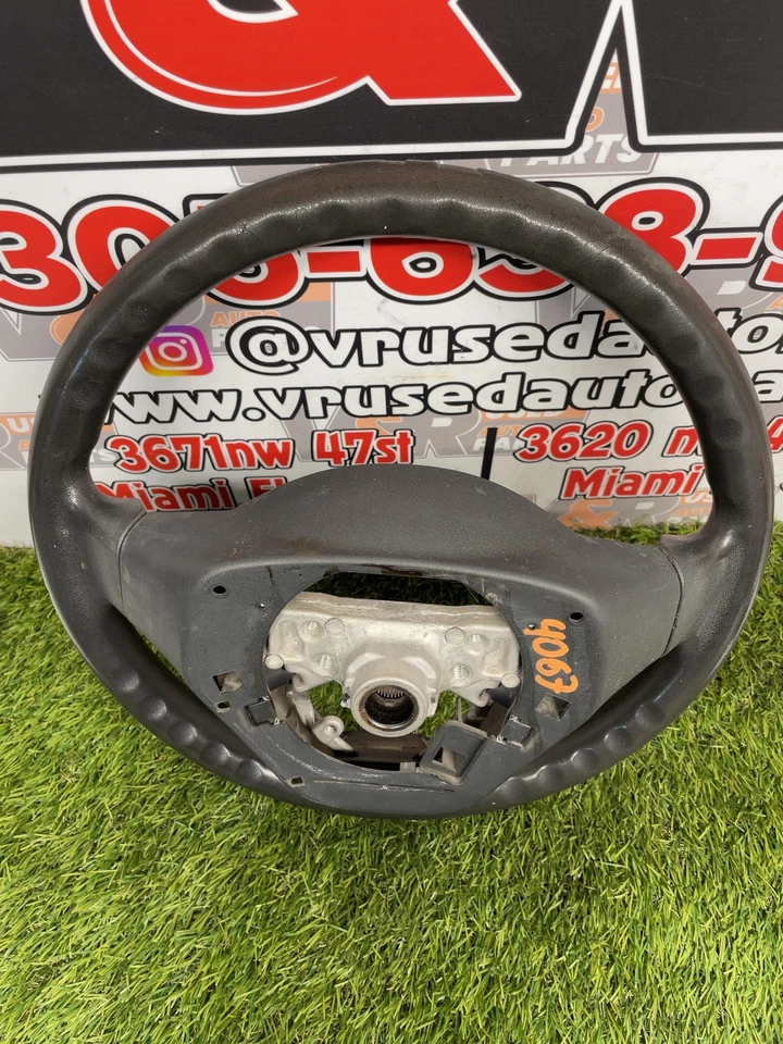 ✅ Volante Toyota Yaris 2007 OEM Foto 3 de 4