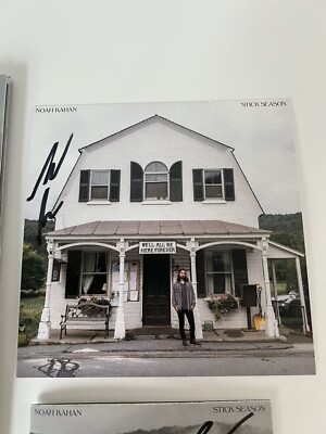 NOAH KAHAN STICK SEASON 直筆サイン入りカード付き Noah Kahan Stick Season SIGNED Autographed 8 X 8 Forever
