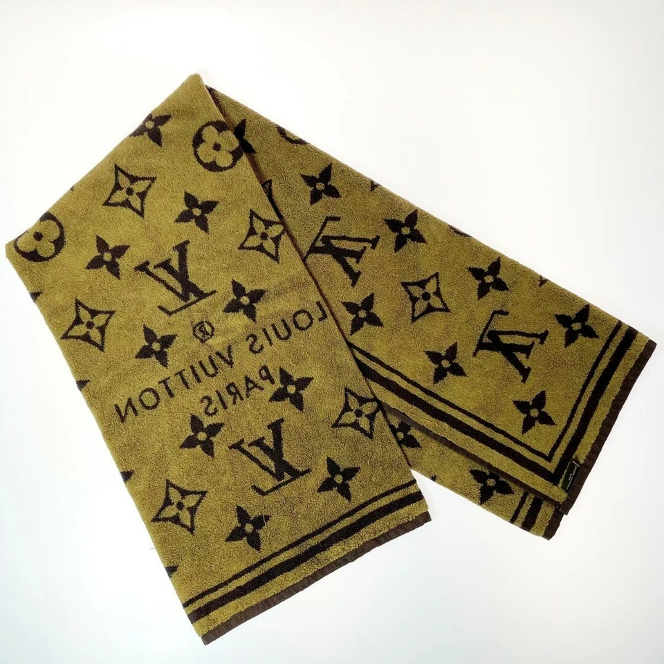 Louis Vuitton Monogram LV logo 沙滩浴巾 毛毯 150 厘米 x 95 厘米 棕色 二手 — 第 3/4 张图片