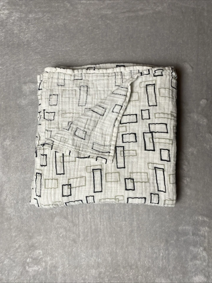 Детское одеяло Aden Anais серое черное квадратное прямоугольной формы белое муслиновое пеленальное - Изображение 2 из 4