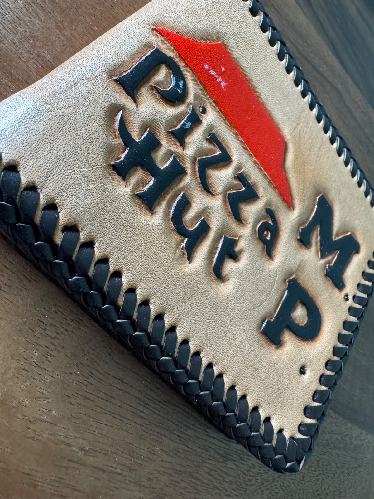 Pizza Hut Taco Hut vintage men’s wallet billfold Americana fast food advertising