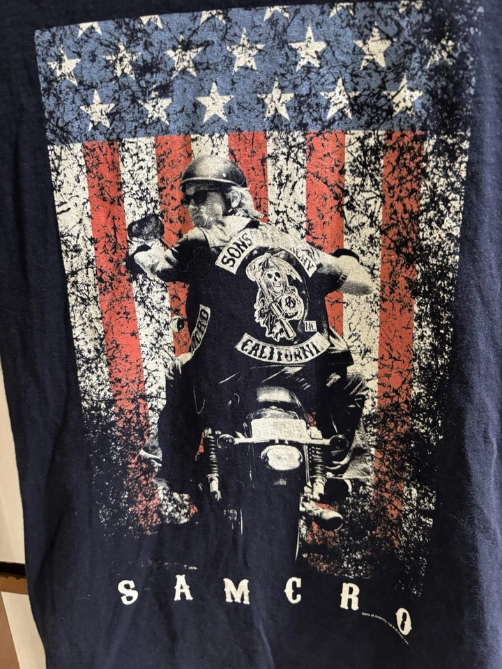 Navy blue Sons of Anarchy T-Shirt size medium(?) tag is missing. P2P:19, MORE - Image 2 of 4