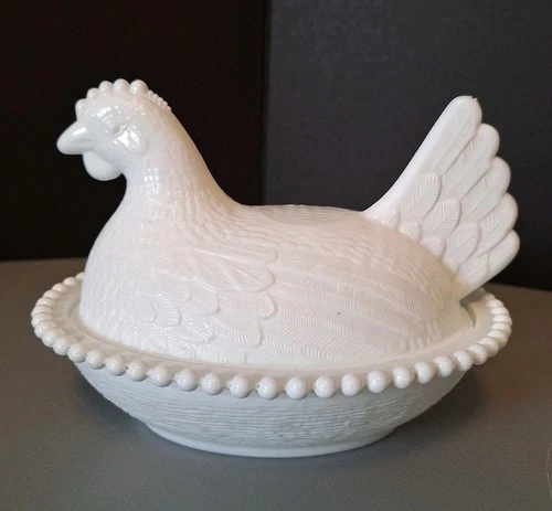 Vtg. Indiana White Milk Glass Chicken Hen on Nest Covered Bowl Candy Dish 7"