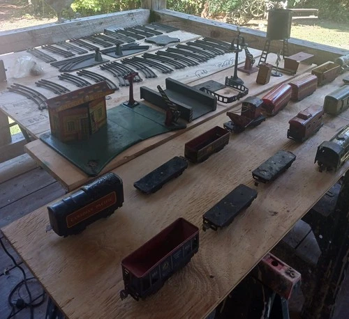 Vintage Marx Train Set MULTIPLE PIECES (Lot 41)