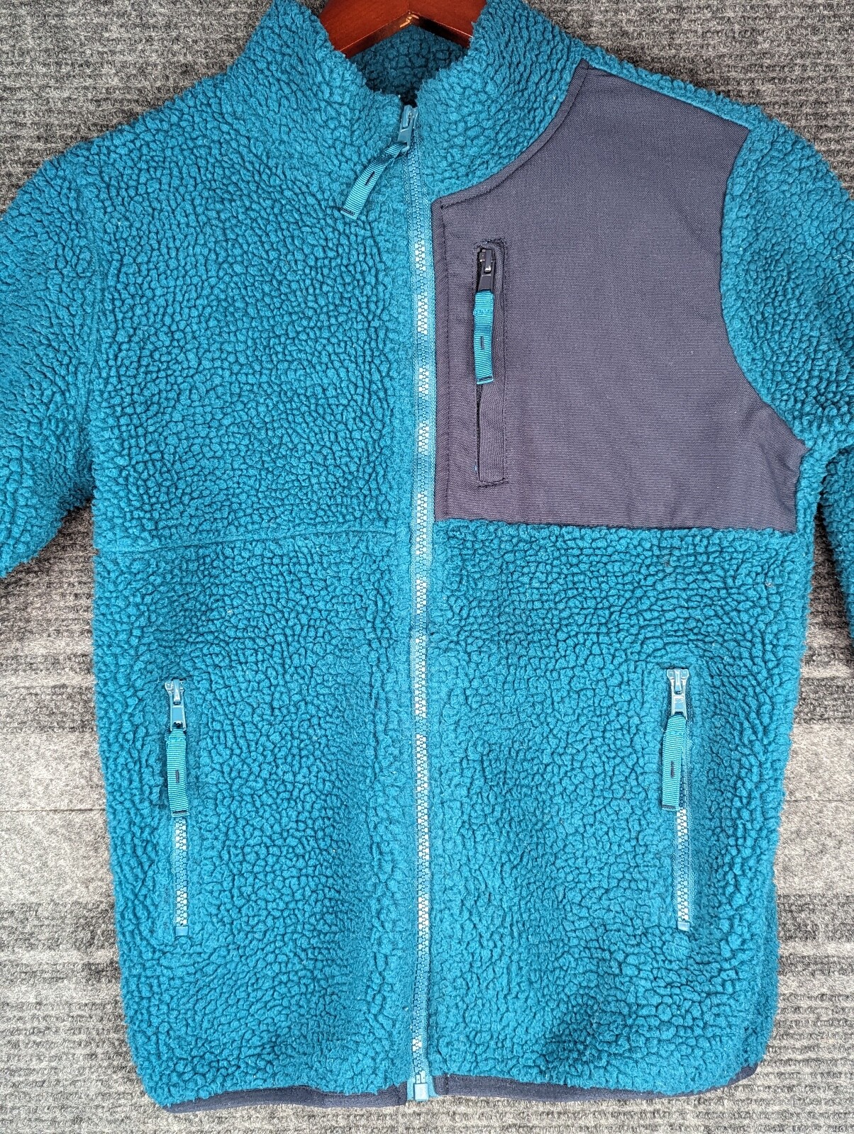 Picture 5 of 6
