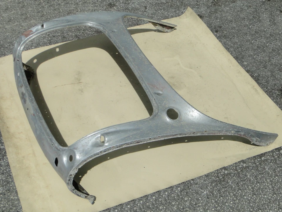 Austin Healey 100-6 3000 BN4 BT7 Rear Shroud Panel 1957-1962 GENUINE 4B1086 - Imagem 4 de 4