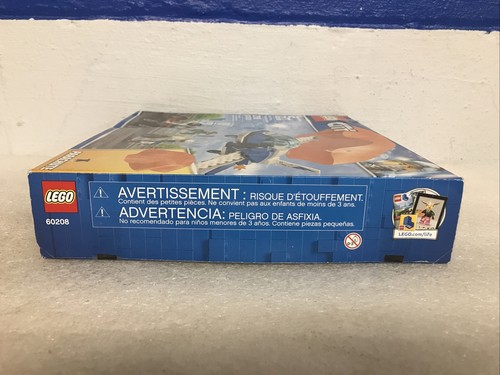 LEGO City 60208 Sky Police Parachute Arrest Retired Set New Sealed Damaged Box - Picture 4 of 6