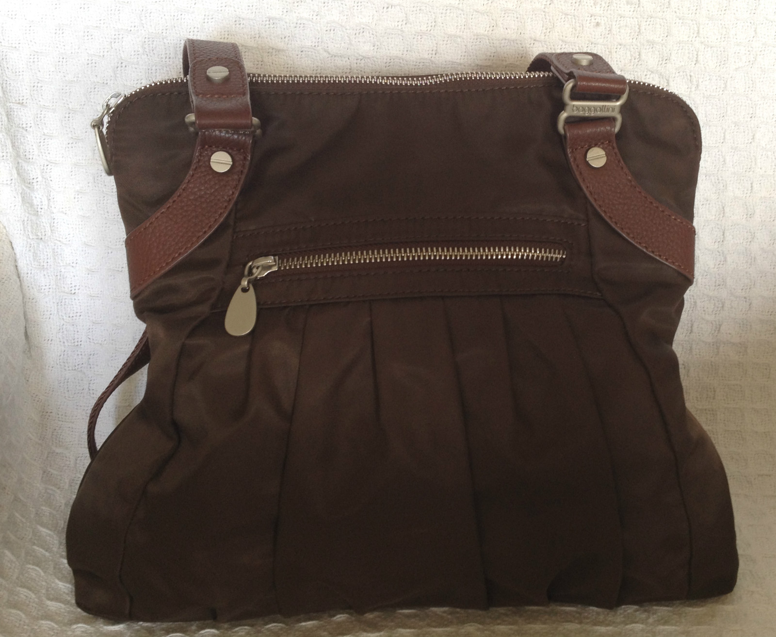 BAGGALLINI Brown Nylon & Leather AUDREY Pleated Tote Bag PurseNear