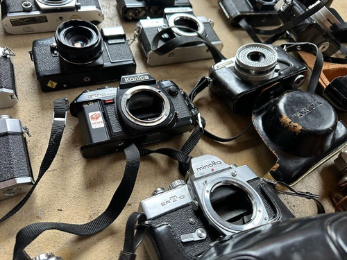 20 Vtg Rare Film SLR Camera Bodies Konica Minolta Yashica Kodak Polaroid Pentax+ - Picture 10 of 19
