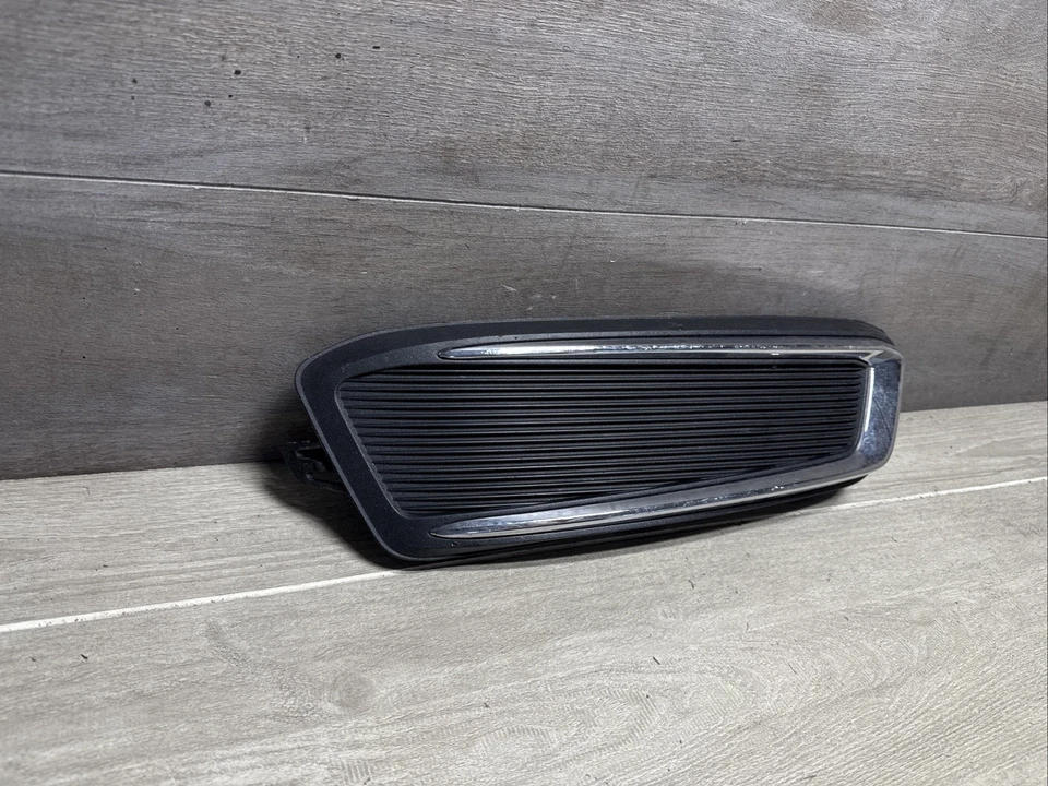 Chevrolet Impala 2015 2016 2017 2018 2019 cubierta de luz antiniebla lado izquierdo 20946793 OEM Foto 3 de 4