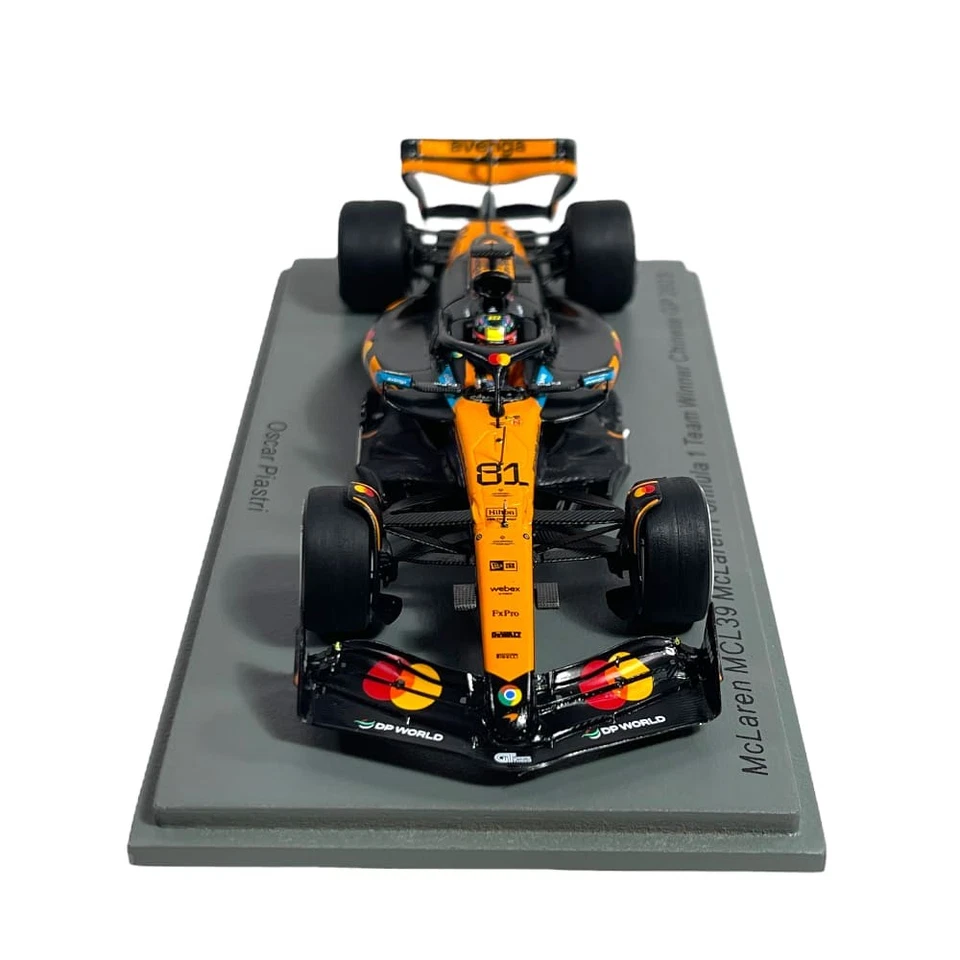 Modellino F1 Spark 1/43 McLaren MCL39 Winner Chinese GP 2025 #81 O. Piastri - Immagine 2 di 4