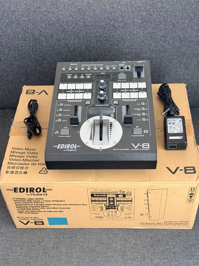 Roland EDIROL V-8 8-Channel Video Mixer VJ Live Performance Tested